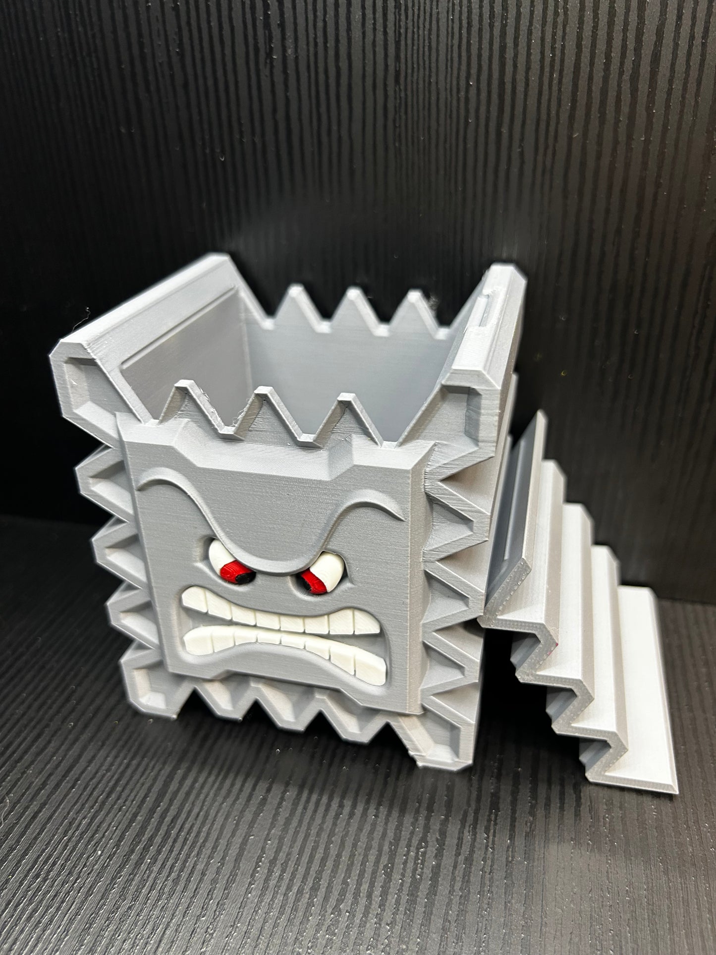 Mario Thwomp Box