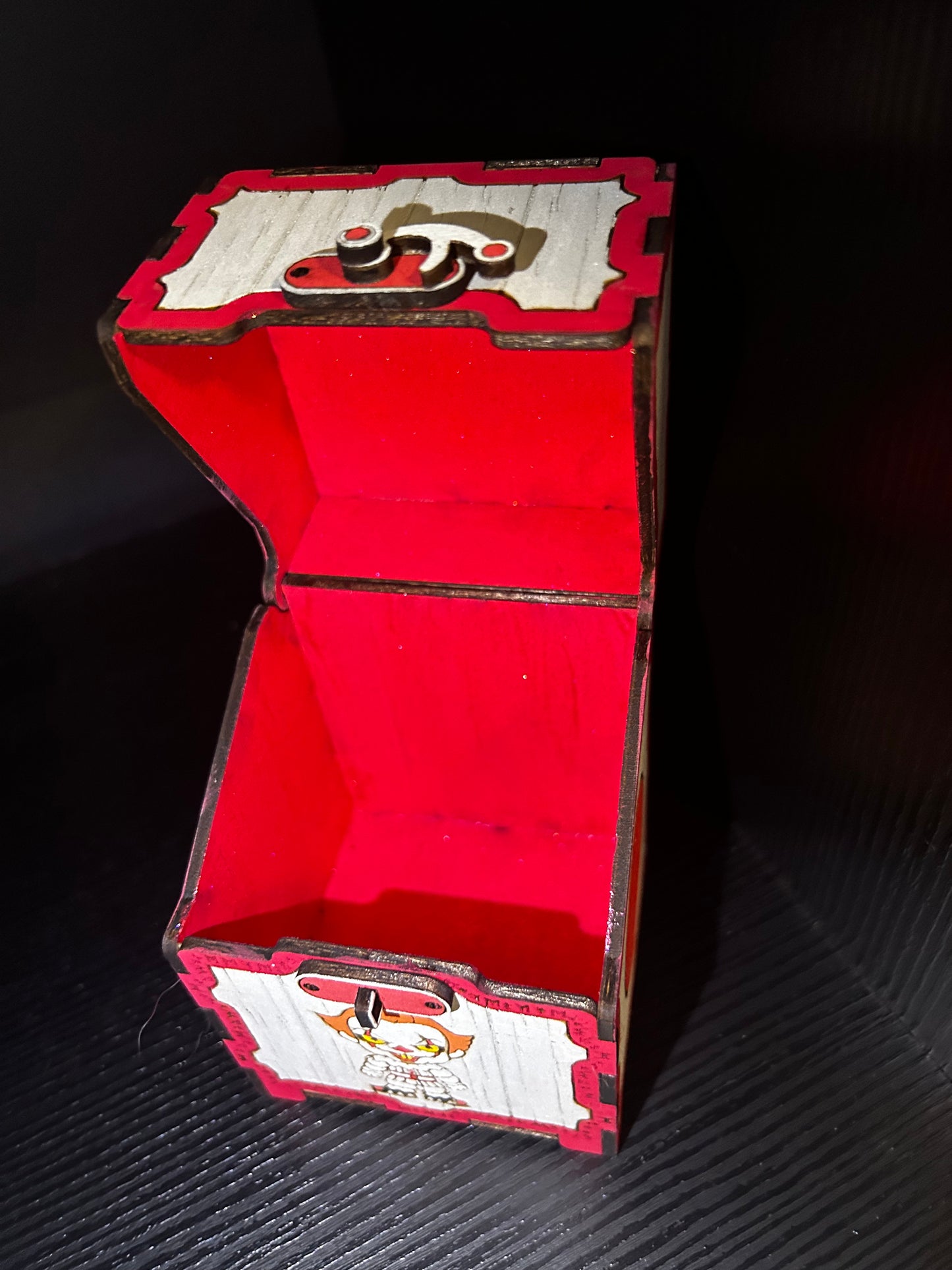 IT Pennywise Deck Box