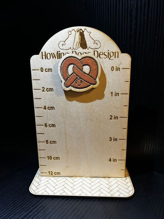 Pretzel Pin