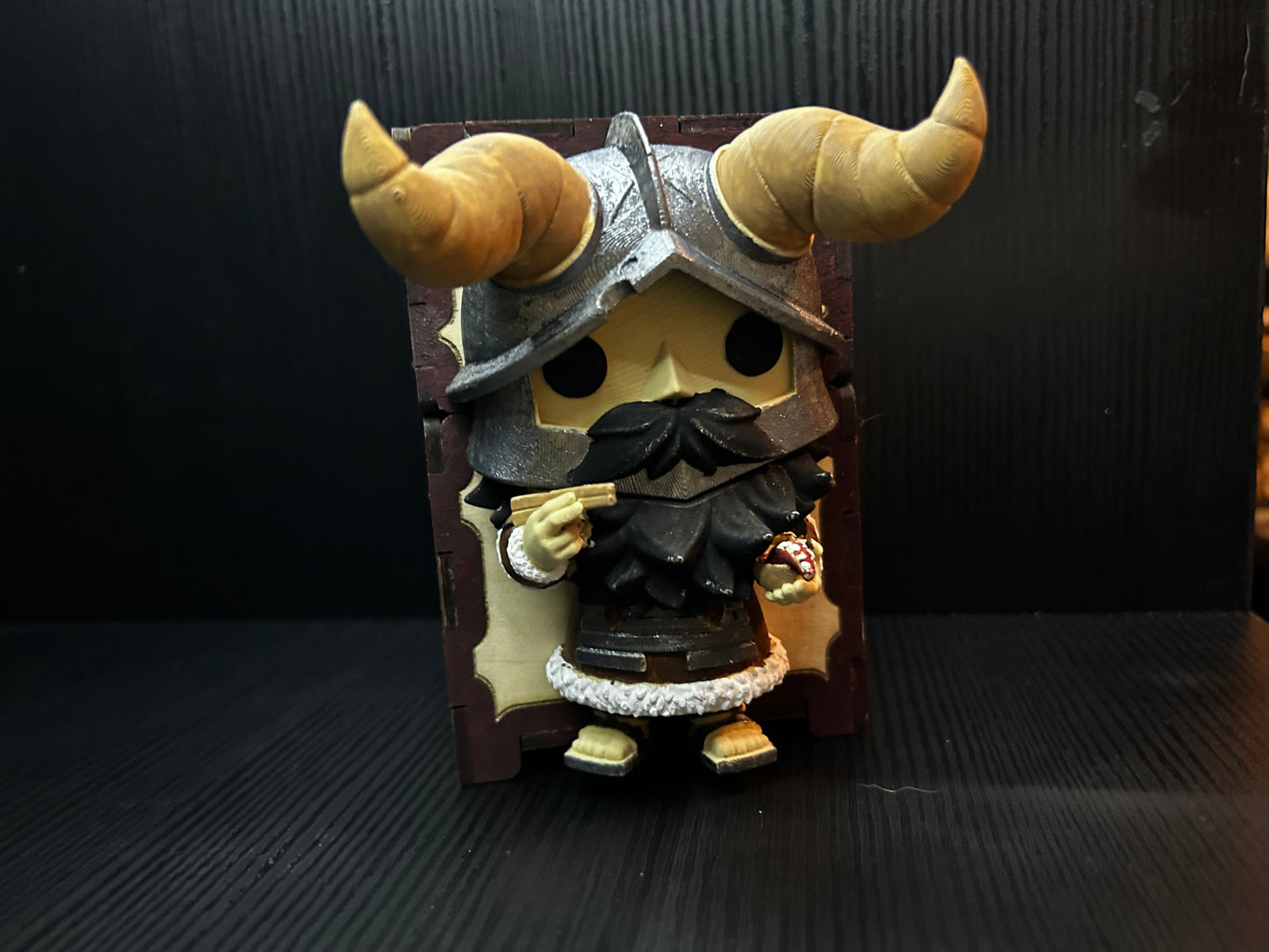 Dungeon Meshi Senshi Deck Box