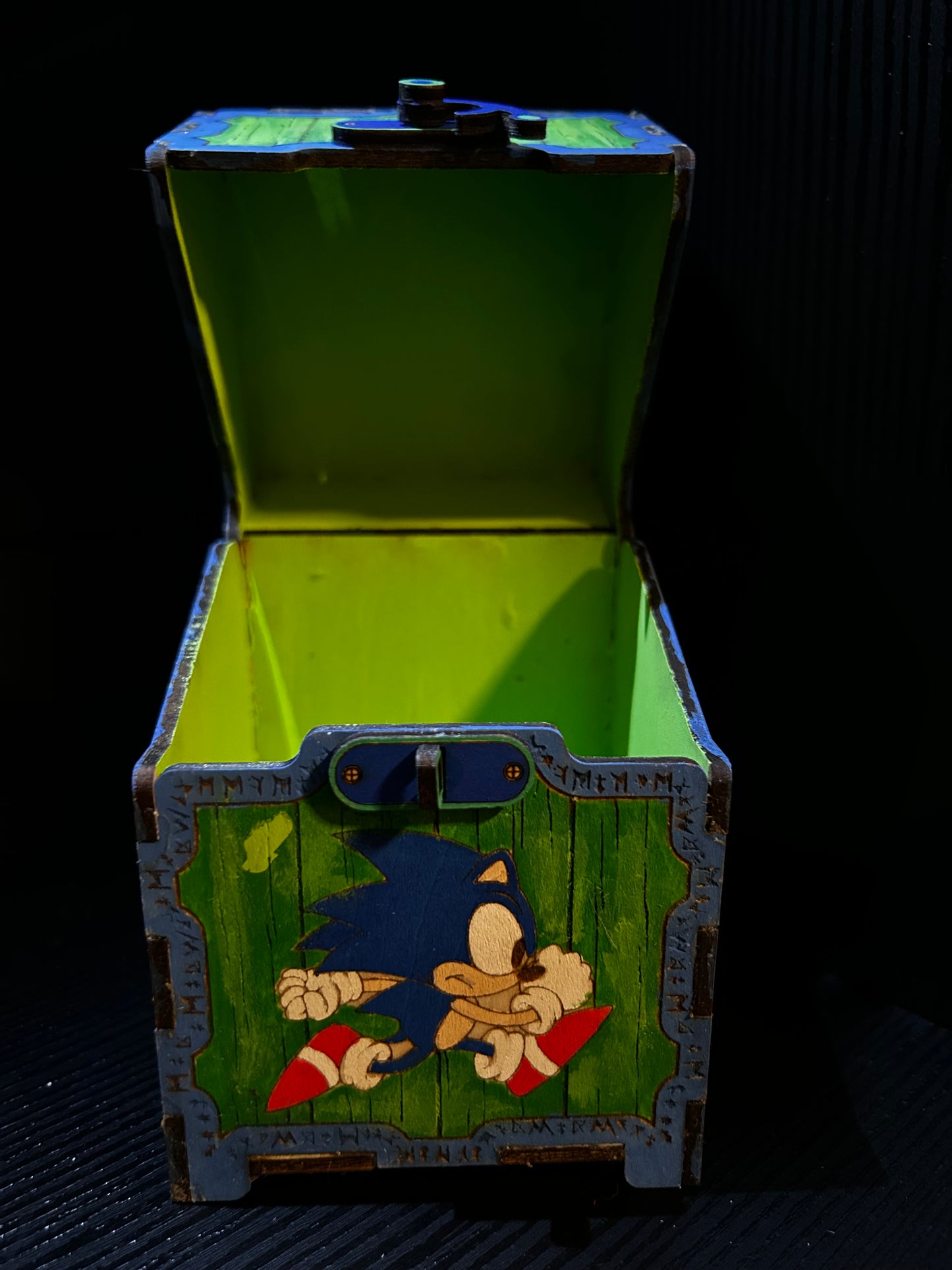 Sonic Deck Box