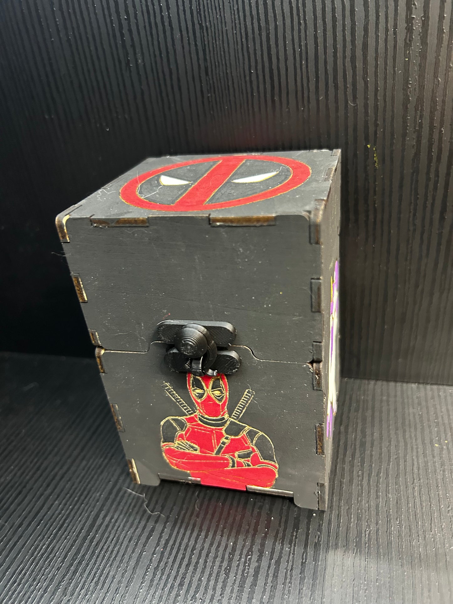Deadpool Deck Box