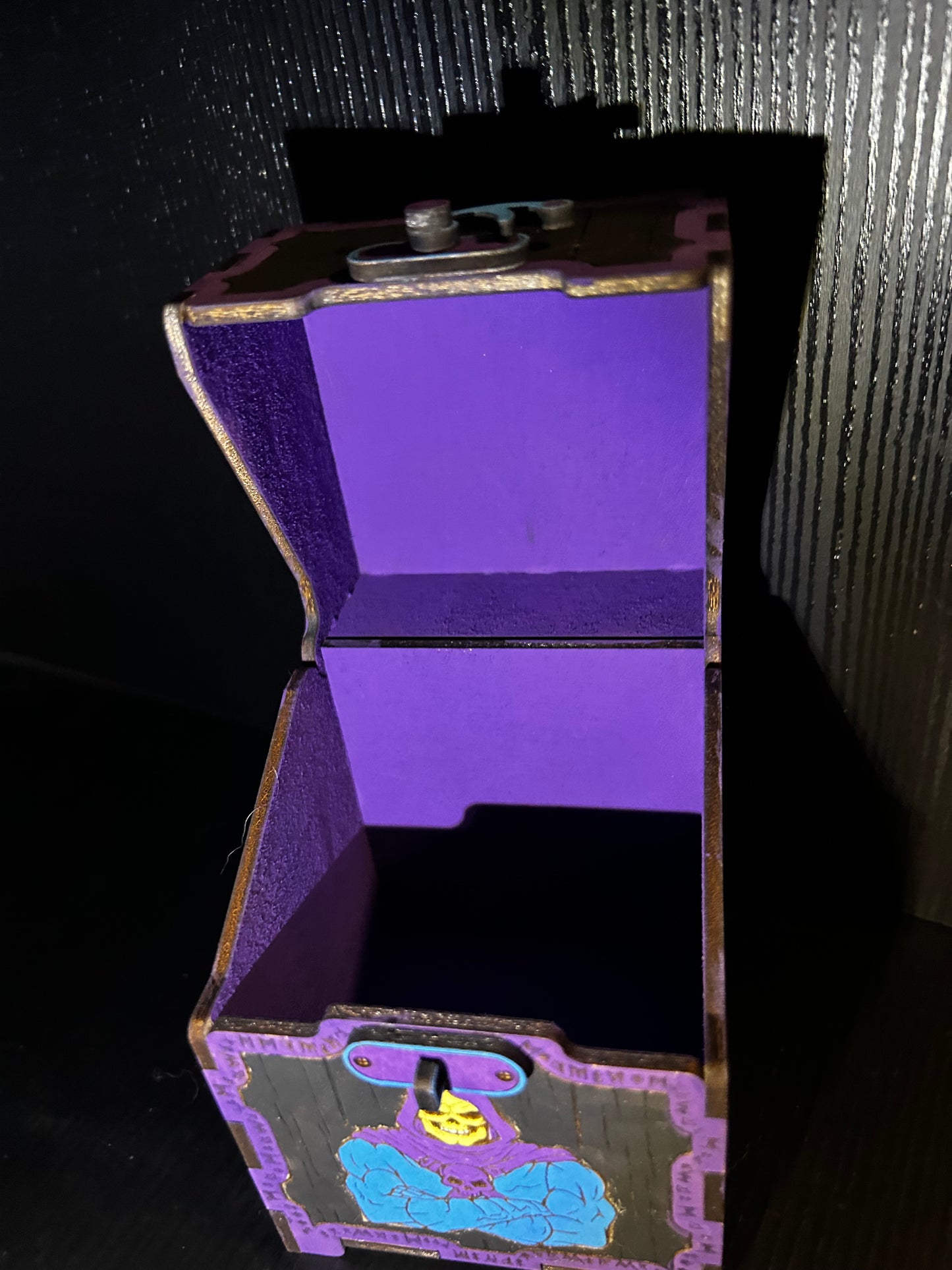 Skeletor deck box