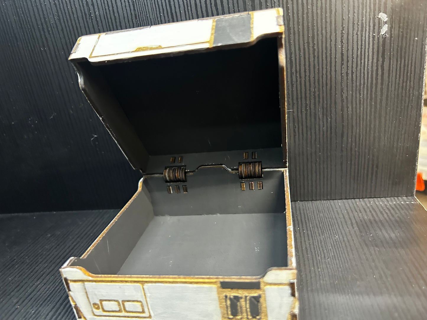 Nintendo NES Box